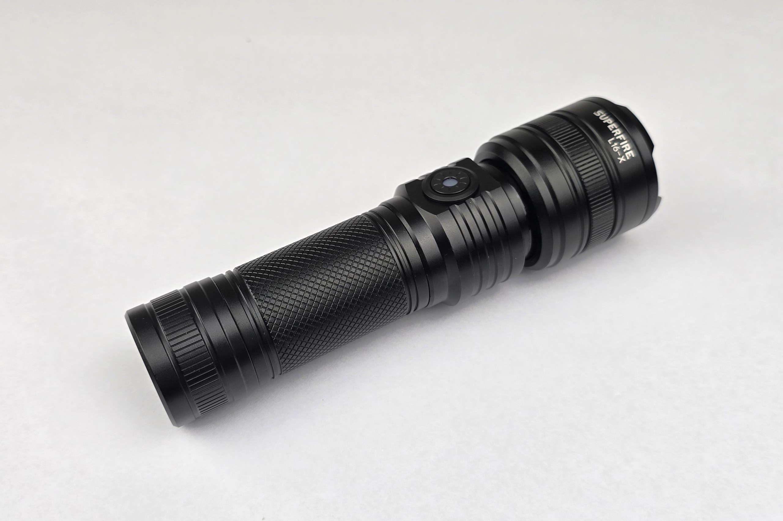 Žibintuvėlis L16-X 400lm (fokusuojamas)