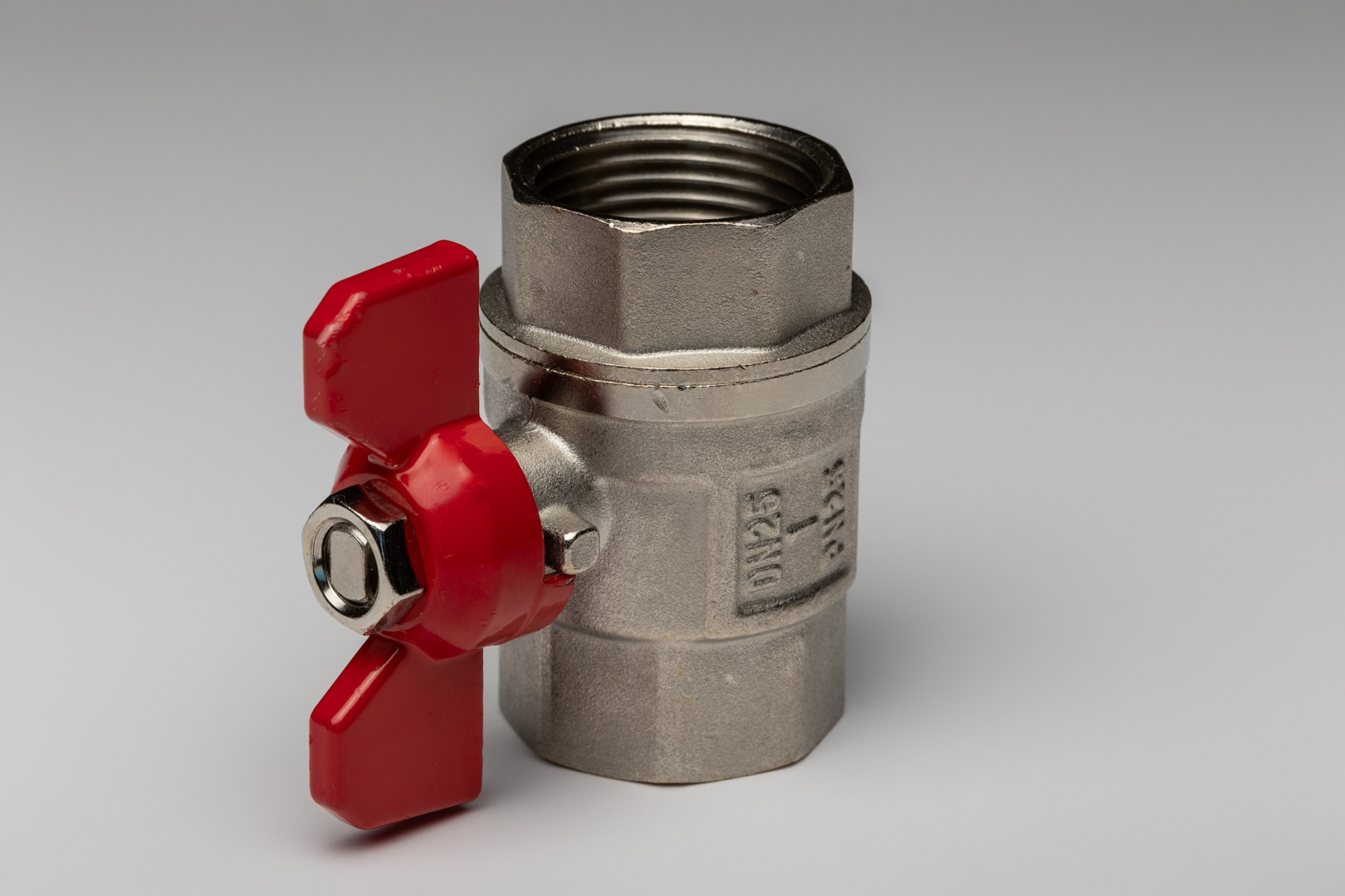 Ball valve 1/2" female/female thread, butterfly handle - Image 3