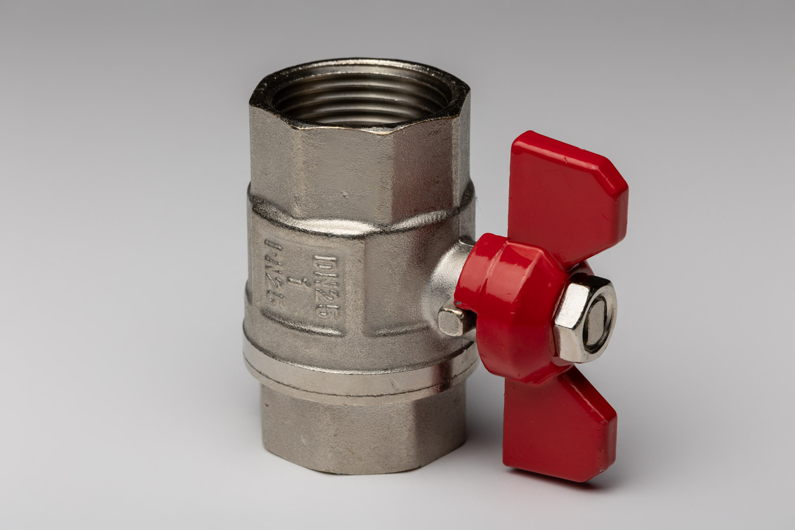 Ball valve 1/2" female/female thread, butterfly handle - Image 4